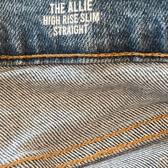 Kensie Jeans Vintage Luxe Distressed Allie High Rise Slim Straight Denim Pants 8 - Picture 6 of 7